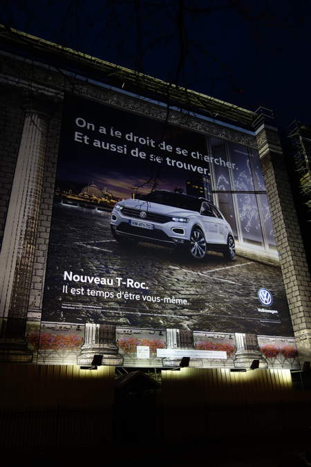 Façade publicitaire — Eglise de La Madeleine — Paris